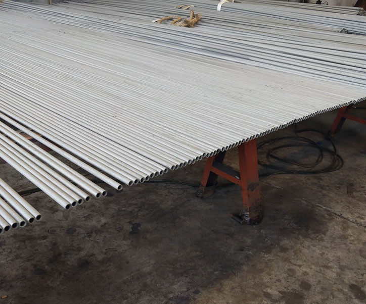 ASTM A312 TP316L Steel Pipe Welded Two WN Flanges